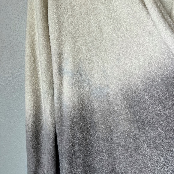 Barefoot Dreams Bamboo Chic Lite Ombré Cardigan - Picture 4 of 6